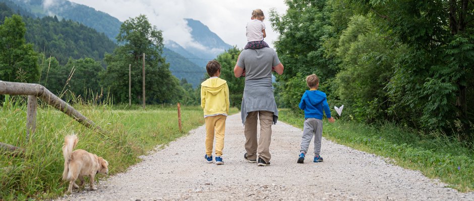 Familie_Titelbild_schmal